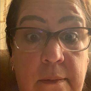 Meet your Posher, Caridad